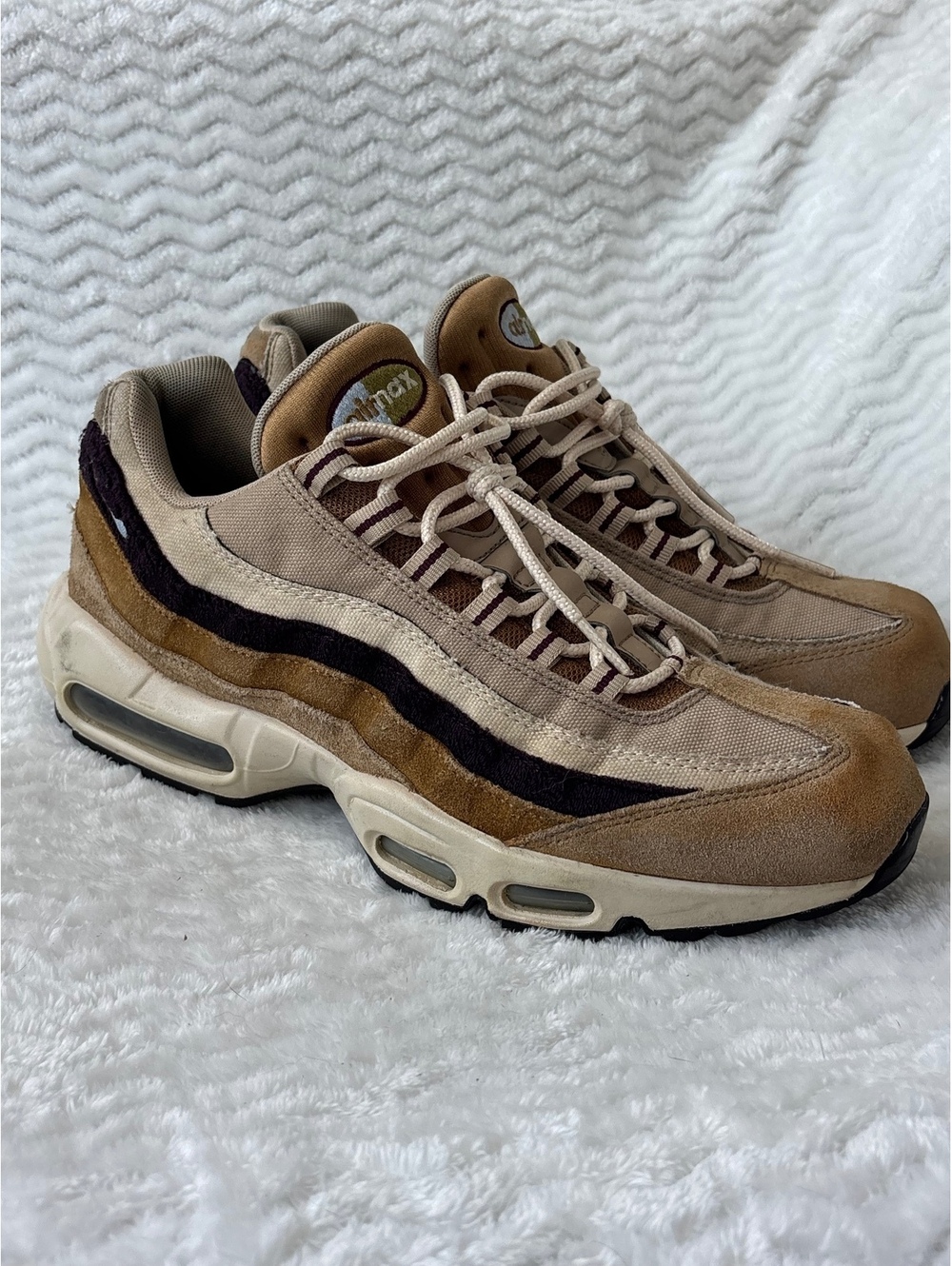 Nike Air Max 95 Premium Desert Tan Purple Suede 538416-205 Men's Size 10.5